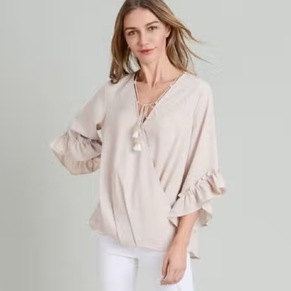 DOE & RAE SURPLICE RUFFLE SLEEVE TASSEL TIE BLOUSE 💖🌸
